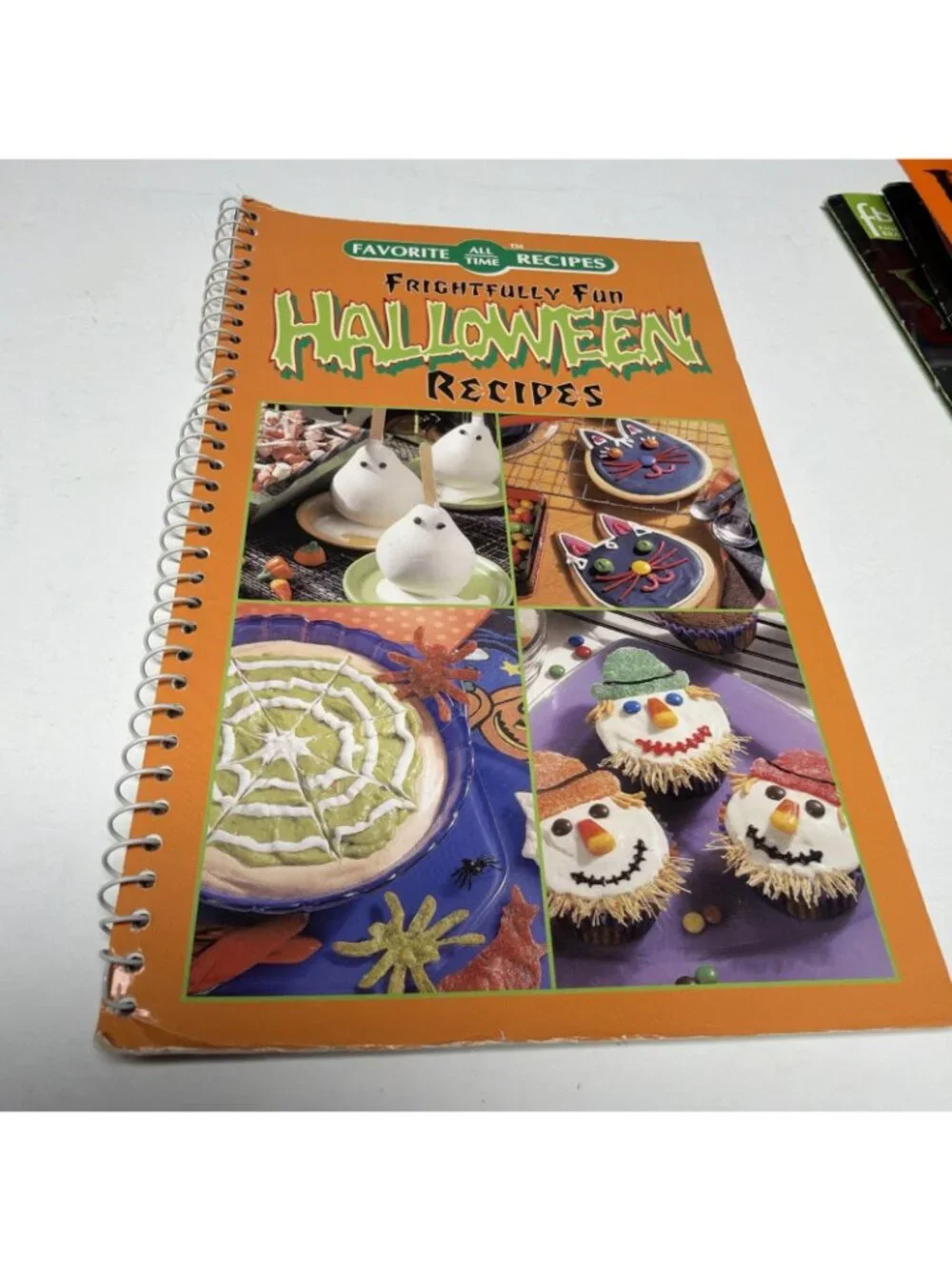 Halloween Food Fun Crafts Lot of 5 Mini Cookbook Recipes Snack Books See Photos